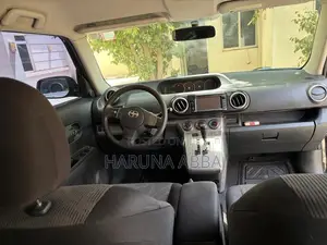 Scion xB Base 2015 Black