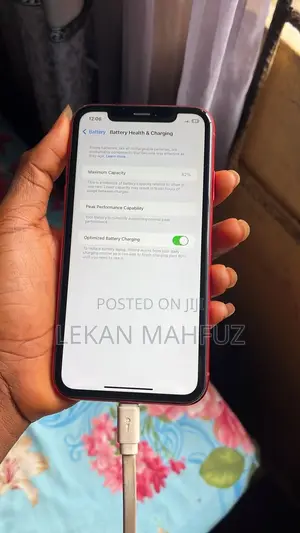 Apple iPhone XR 128 GB Red