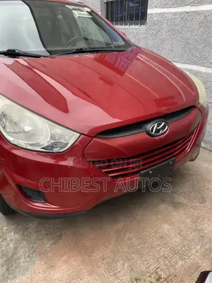 Hyundai Tucson 2012 Red