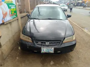 Honda Accord 2000 Black