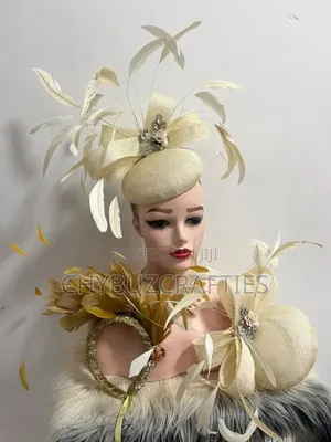 Cream Color Sinamy Facinator