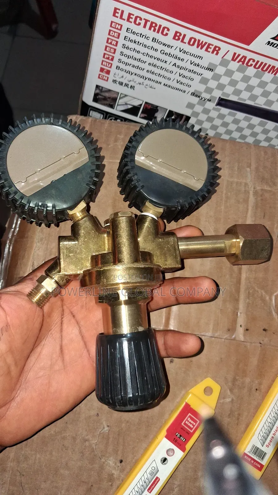 Nitrogen Regulator With Guage for Companies/ Factories / Hospitals