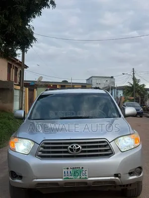 Toyota Highlander 2010 Silver