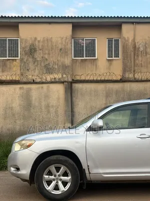 Toyota Highlander 2010 Silver