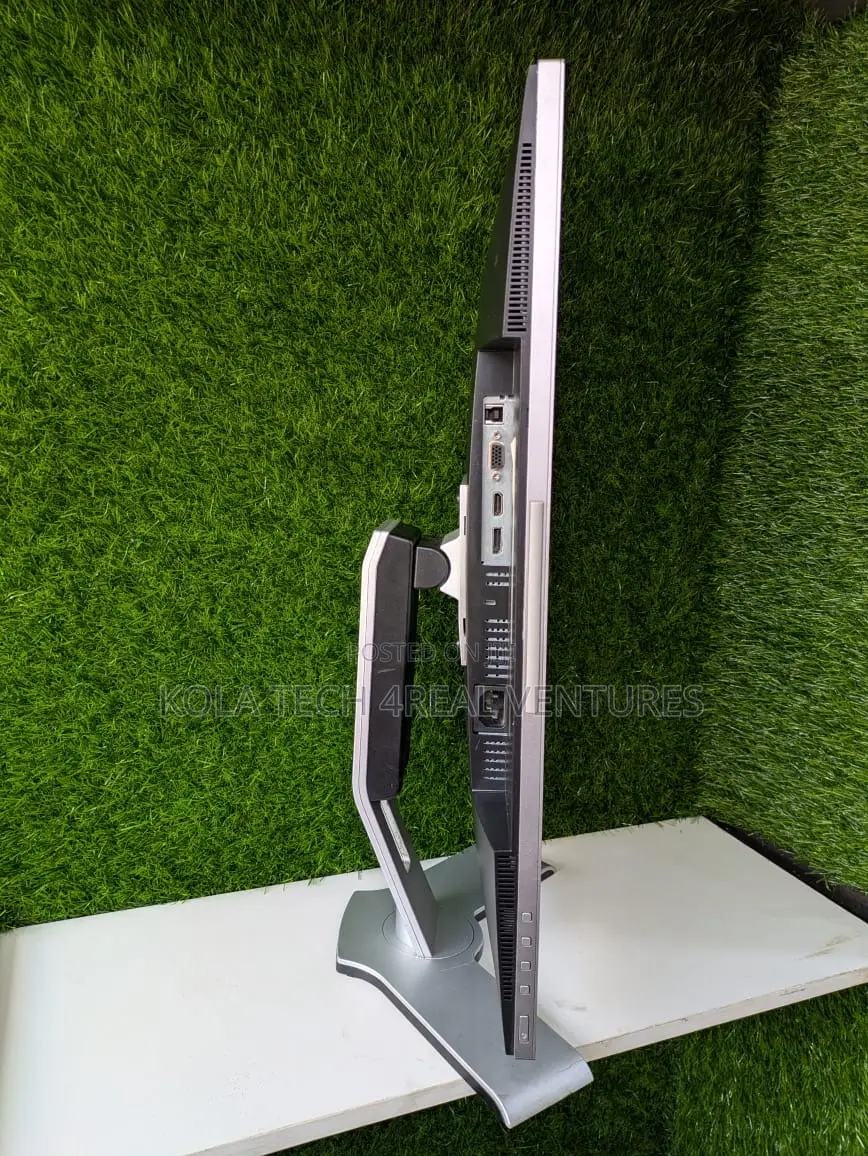 HP 24inches Frameless