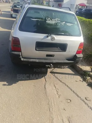 Volkswagen Golf 2000 Silver