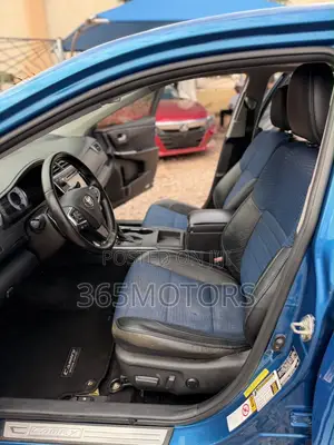 Toyota Camry 2016 Blue