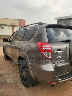 Toyota RAV4 2.5 Limited 2012 Brown