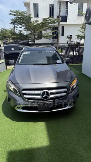 Mercedes-Benz GLA 250 2015 Black
