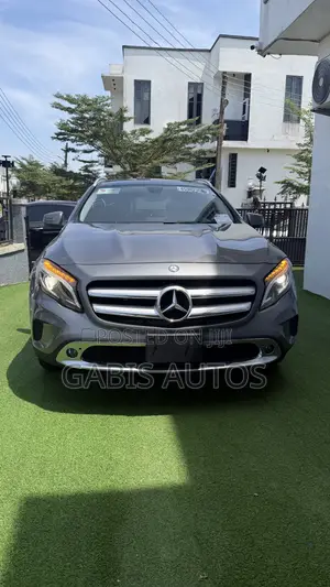 Mercedes-Benz GLA 250 2015 Black