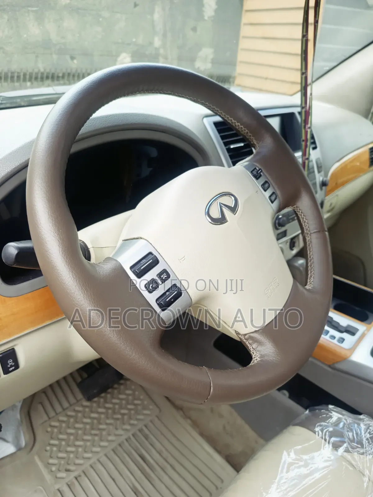 AdeCrown Auto Interior