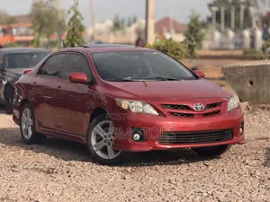 Toyota Corolla 2013 Red