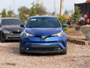 Toyota C-HR XLE Prermium FWD (2.0L 4cyl 2AM) 2018 Blue