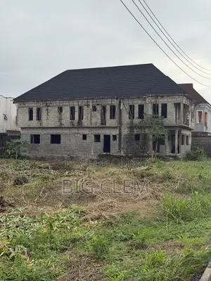 8bdrm Block of Flats in Beechwood Estate, Off Lekki-Epe Expressway