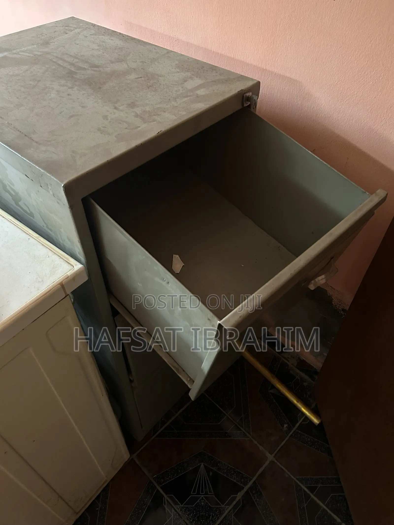 3 Layers Office Metal Cabinet