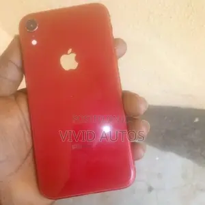 Apple iPhone XR 64 GB Red