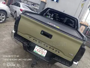 Toyota Tacoma SR5 2019 Green