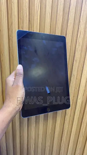 Apple iPad 9.7 32 GB