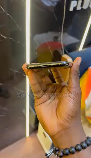 Apple iPhone 11 Pro Max 64 GB Black