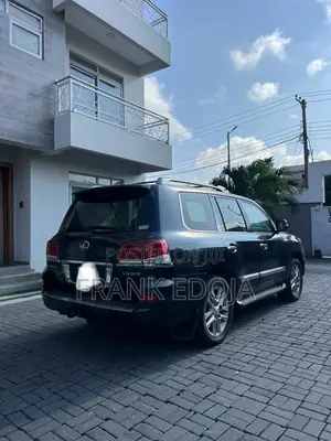 Lexus LX 570 2012 Black