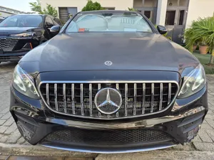 Mercedes-Benz E300 2018 Black
