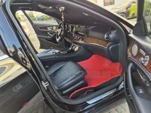 Mercedes-Benz E300 2018 Black