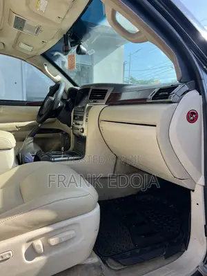 Lexus LX 570 2012 Black
