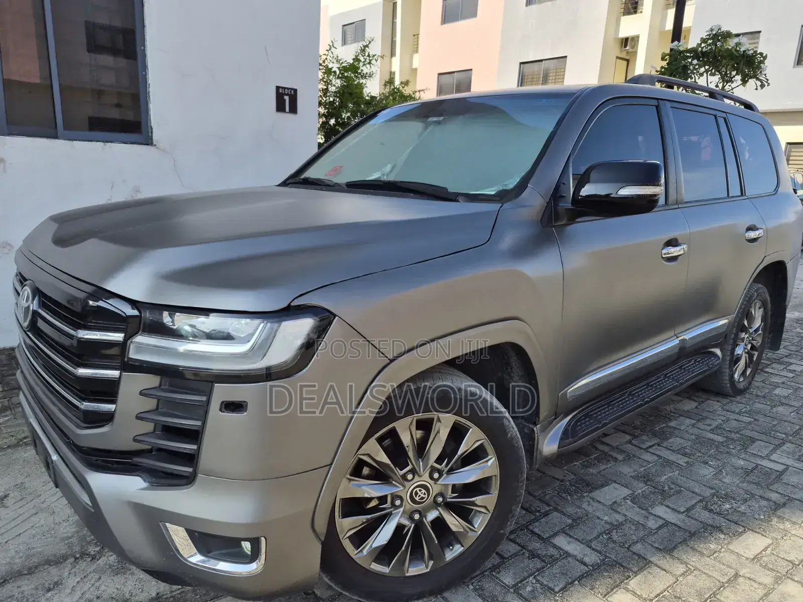 Toyota Land Cruiser 2013 Gray