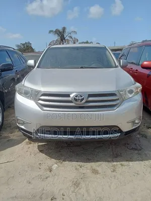 Toyota Highlander 2013 Silver