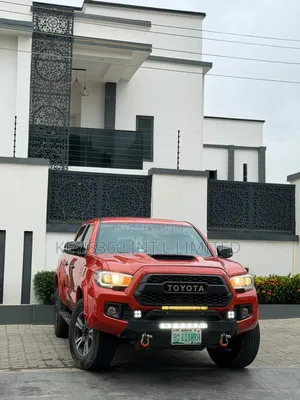Toyota Tacoma 2017 Red