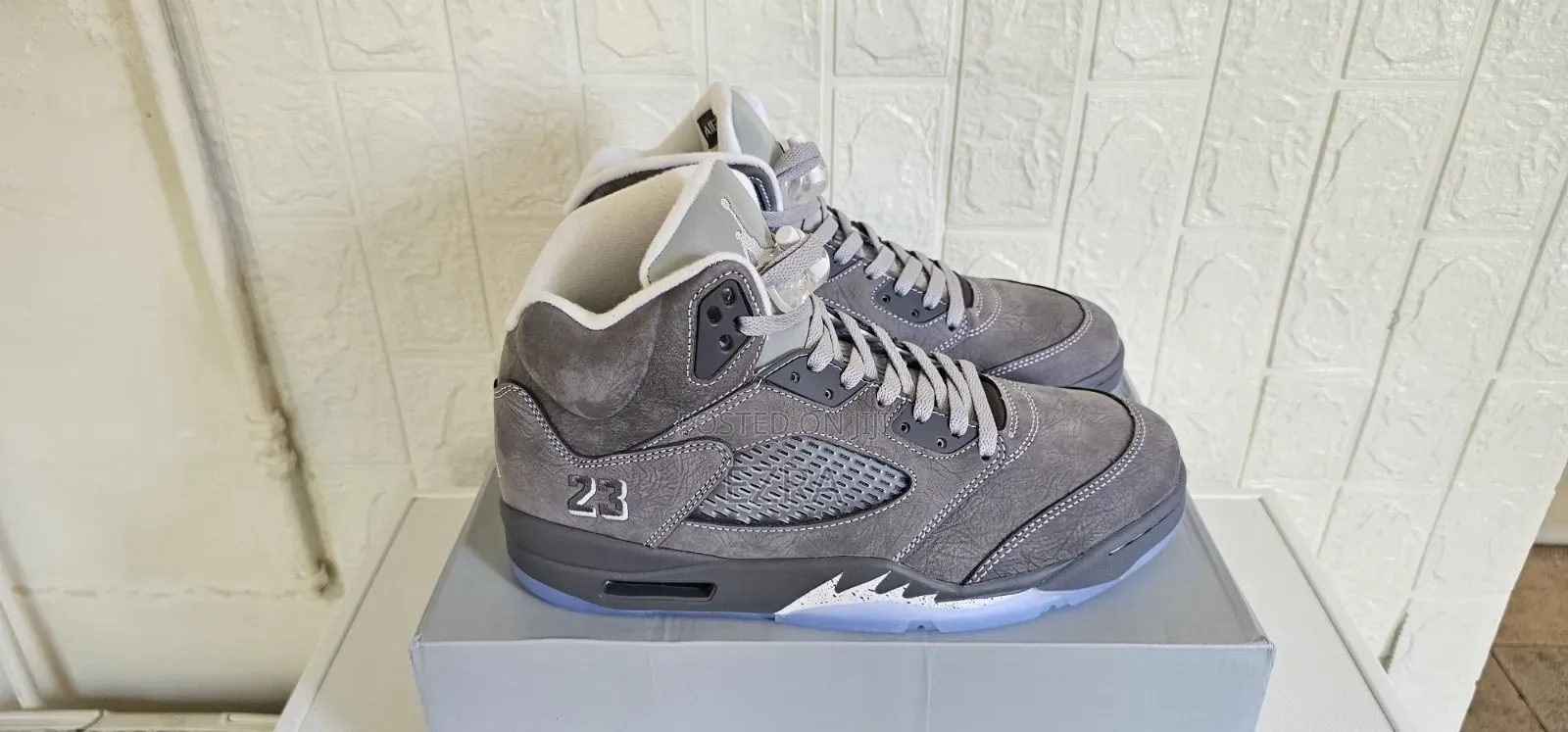 Nike Jordan 5 Wolf Grey