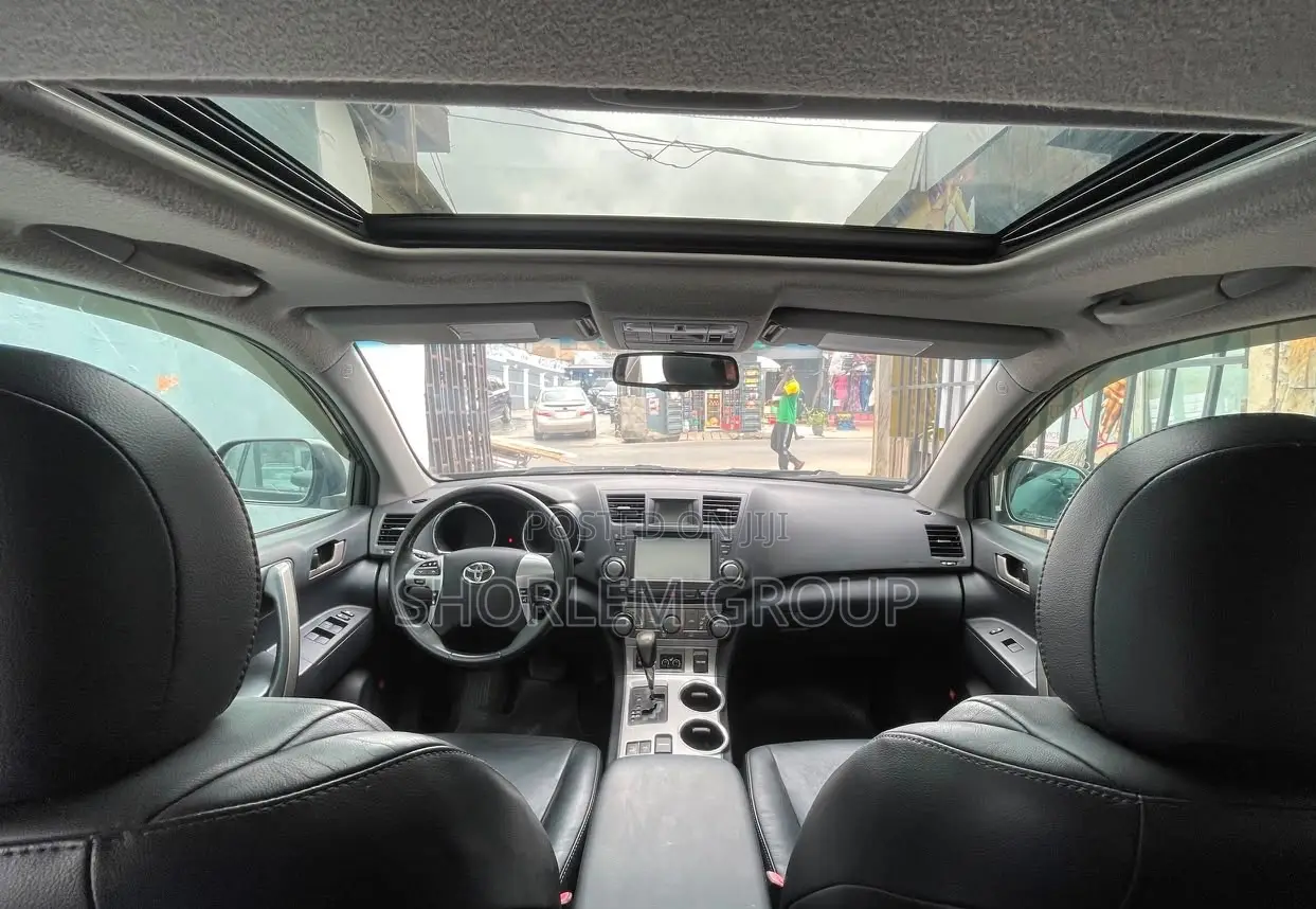 Toyota Highlander 2012 Black