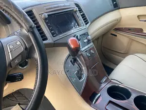 Toyota Venza V6 AWD 2010 Green