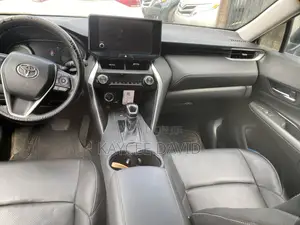 Toyota Venza XLE AWD 2023 Blue