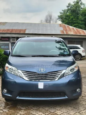 Toyota Sienna 2014