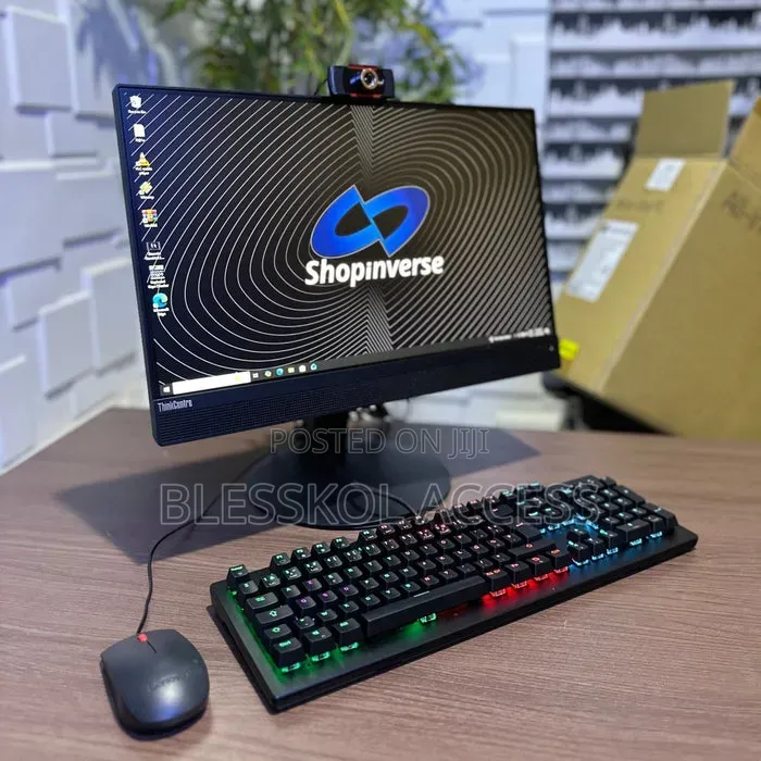 Desktop Computer Lenovo 16GB Intel Core i5 SSD 256GB