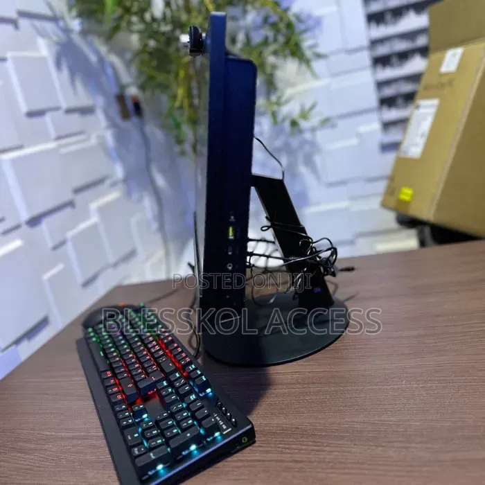 Desktop Computer Lenovo 16GB Intel Core i5 SSD 256GB