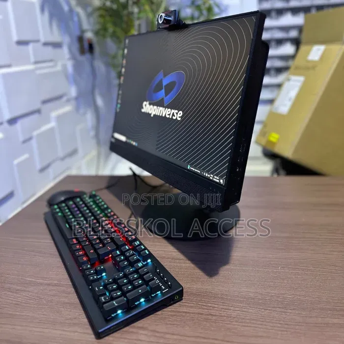 Desktop Computer Lenovo 16GB Intel Core i5 SSD 256GB