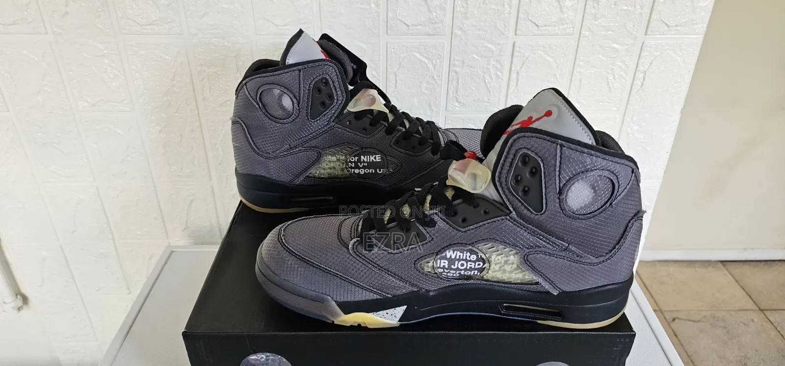 Air Jordan 5 Retro Muslin.