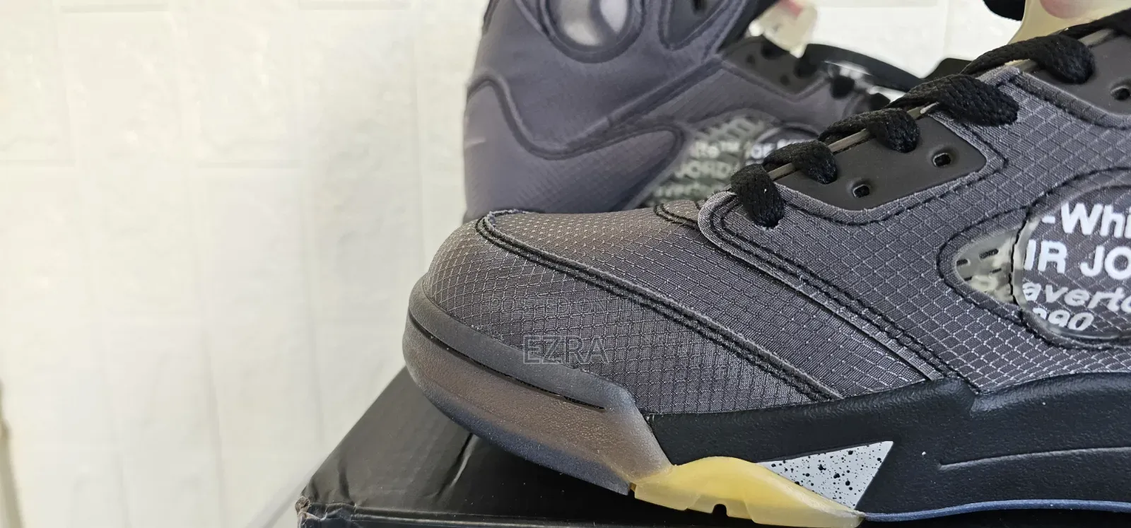 Air Jordan 5 Retro Muslin.