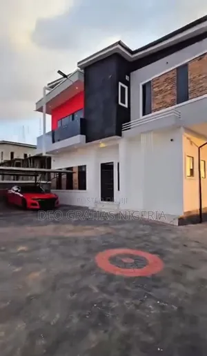 5bdrm Duplex in Estate, Wuye for sale