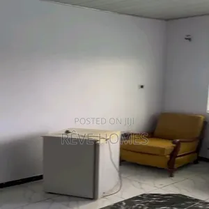 Mini Flat in Mende for rent