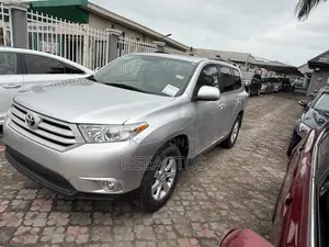 Toyota Highlander Limited 2012 Silver