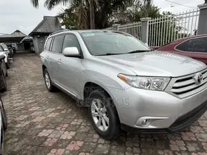 Toyota Highlander Limited 2012 Silver