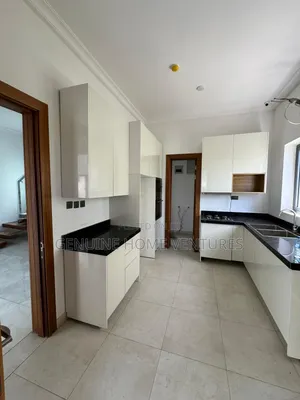 4bdrm Duplex in Cowrie Creek Ikate for rent