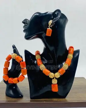 Women’s Traditional Neck Beads
