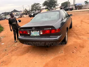 Toyota Camry 2001 Gray