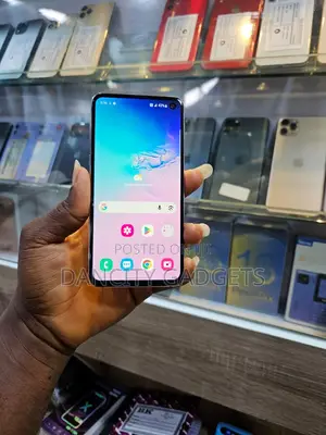 Samsung Galaxy S10e 128 GB Black