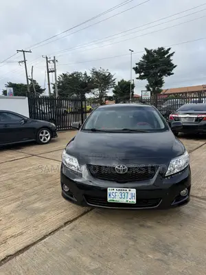 Toyota Corolla LE 4dr Sedan (1.8L 4cyl 4A) 2010 Black