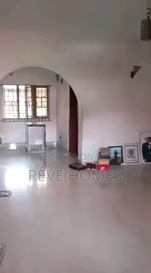 3bdrm Block of Flats in Ifako-Gbagada for rent
